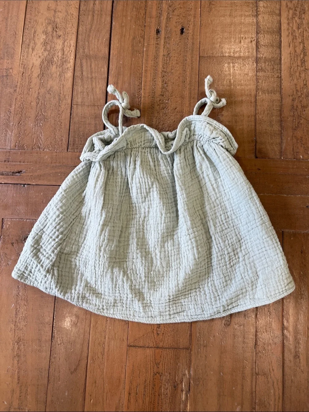 Rylee + cru gauzy cotton tank top and pineapple bloomer shorts 12-18 months